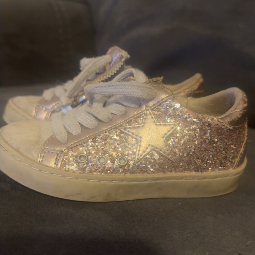 ShuShop Glittery Star Sneakers - Gold and White